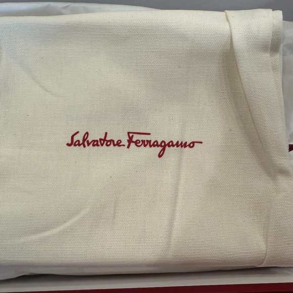 BRAND NEW IN BOX AUTHENTIC SALVATORE FERRAGAMO MENS LOAFERS MADE IN ITALY - Picture 4 of 5